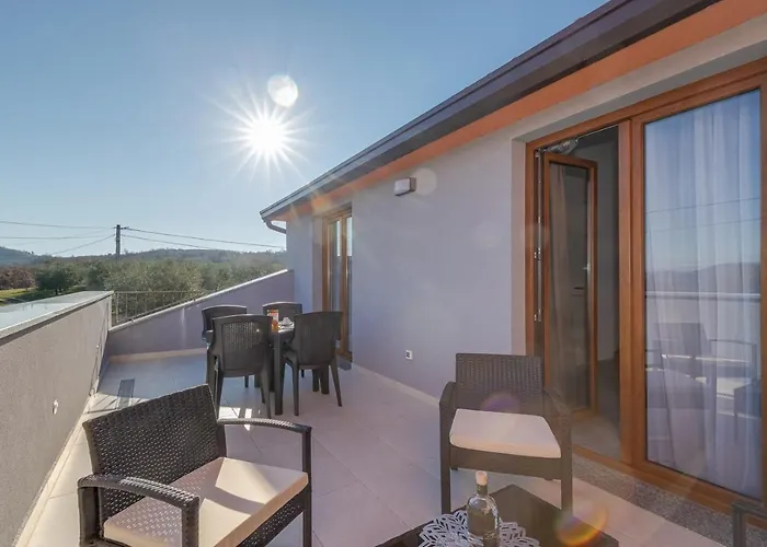 Lavanda Oklen Gasthuis Vižinada