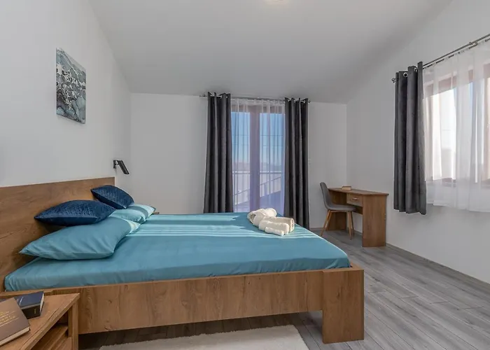 Gostinjska kuća Lavanda Oklen 4*